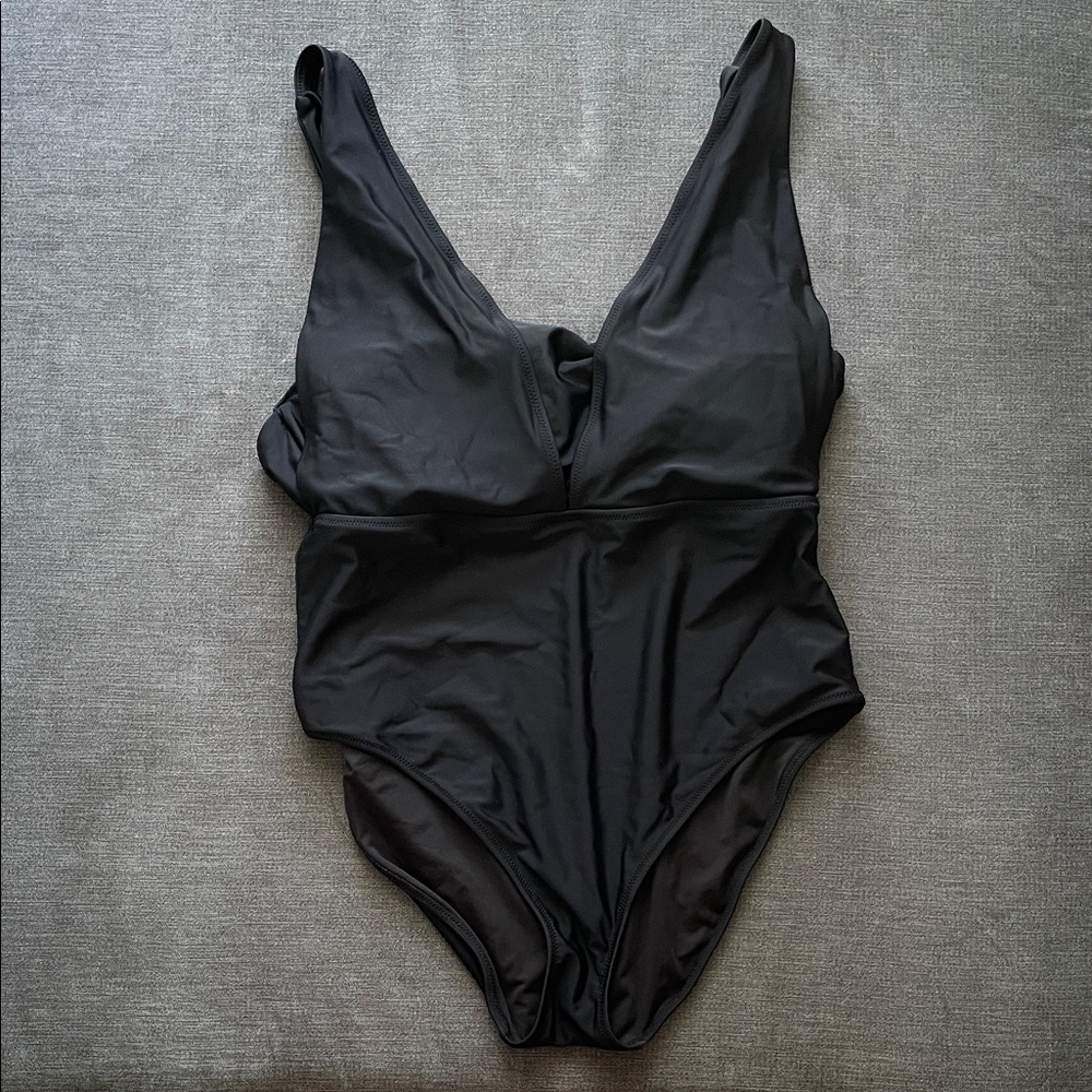 Aerie full coverage layered look tie back